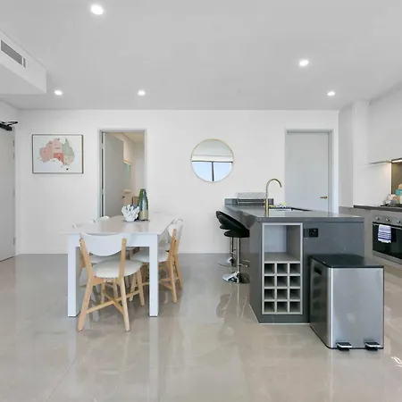 Oceanfront 3-Bed With Stunning Views, Pool & Sauna Gold Coast Exterior photo